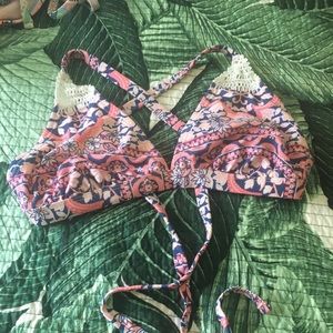 NW XHILARATION BIKINI TOP SZ D/DD